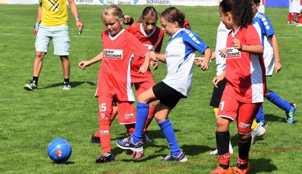 Die Fussballturniere für Schülerinnen und Schüler starten wieder.