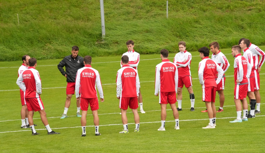 Faustball-Nati trainiert für EM - und hat nach Ausfall des Team-Captains aus Diepoldsau ein Problem