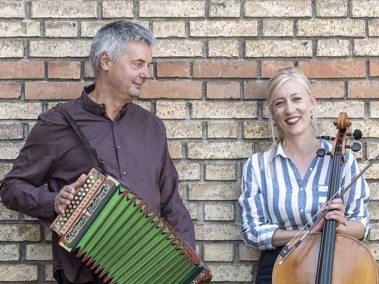 Duo Midnang musiziert auf Einladung des Kulturforums