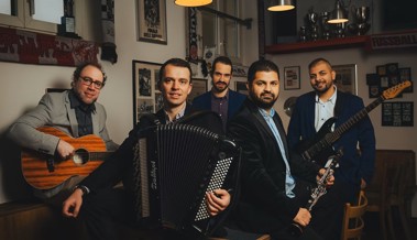 Diogenes Theater startet mit Musik, Humor und Satire in die neue Saison