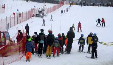 Schneedecke für grössere Skilifte im Vorderland zu dünn