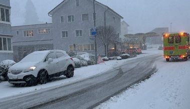 Autofahrerin erfasst im Schneetreiben ein Kind auf der Strasse