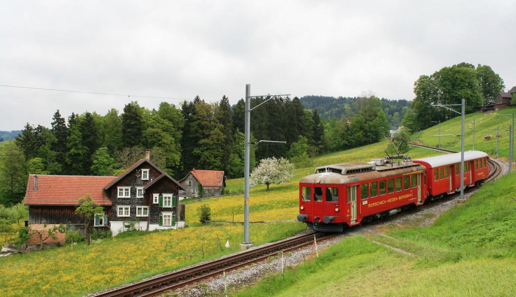 Temporär wird zwischen Rorschach und Heiden ein alter Triebwagen eingesetzt.