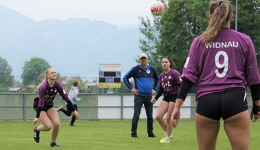 Erste NLB-Punkte für die Widnauer Faustballerinnen