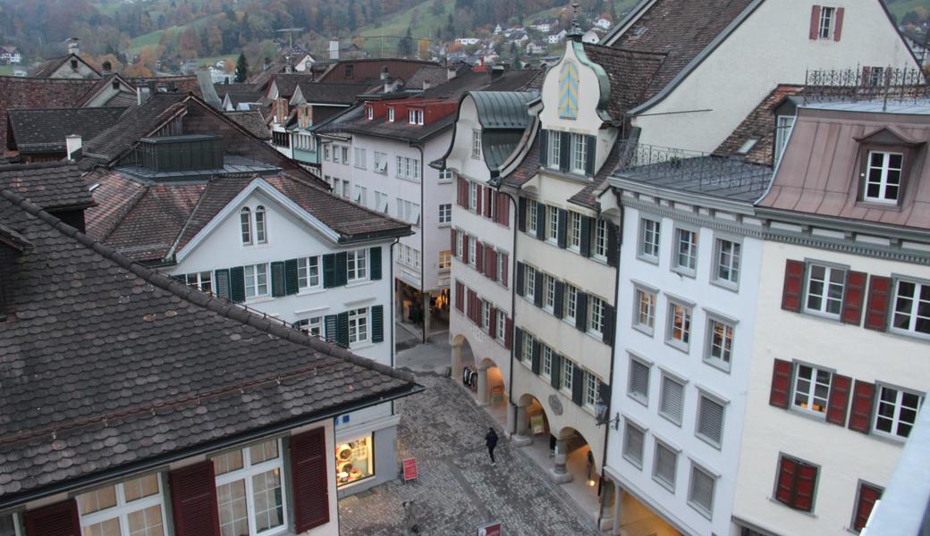 Blick von der Rathaus-Terrasse. Der Besuch lohnt sich sehr.