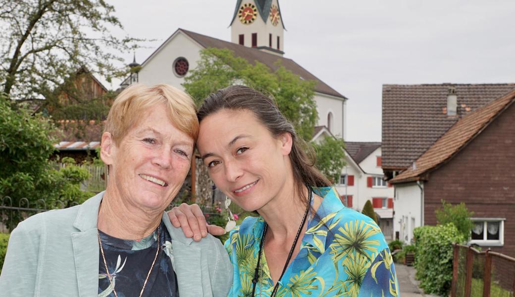 Schauspielerin Isabella Rapp geniesst die Zeit bei ihrer Mutter Veronika Traber in Marbach.