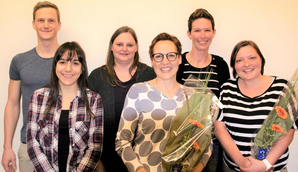 An der HV des STV Oberriet-Eichenwies (von links): Marc Aebi und Samira Bänziger (SM-Teilnehmer), Livia Schuster (abtretende Jugichefin), Nicole Beuggert (neue Jugichefin), Tina Zäch (abtretende Jugichefin), Karin Hutter (neue Jugichefin).