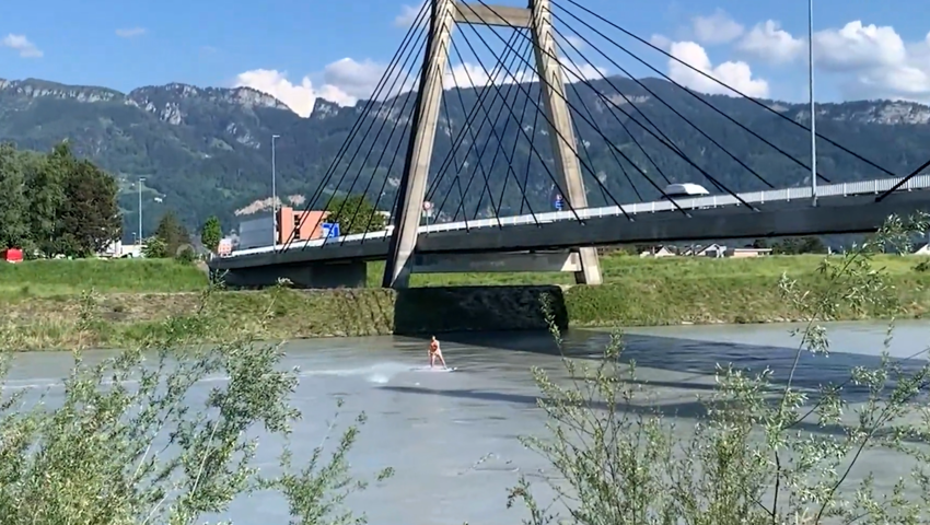 Aloha - der neue Surferspot befindet sich in Diepoldsau Aloha - der neue Surferspot befindet sich in Diepoldsau