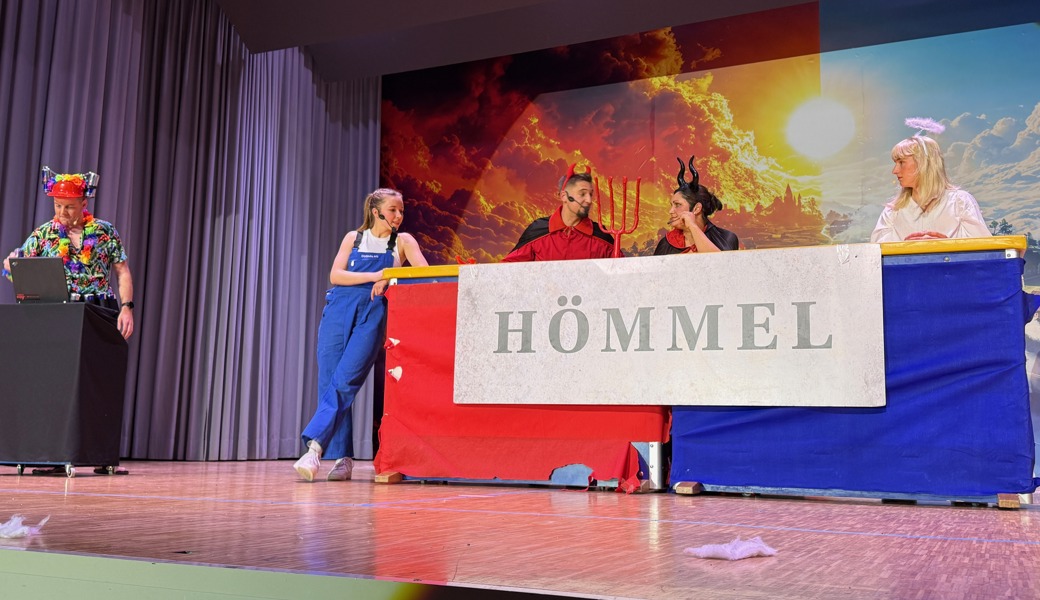 Wenn Himmel und Hölle verschmelzen – Turnerunterhaltung begeistert Publikum