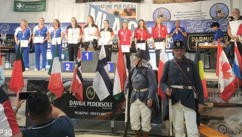 Hinter Deutschland und Frankreich holte das Schweizer Damenteam mit der Rheintalerin Jenny Mosch die Bronzemedaille.