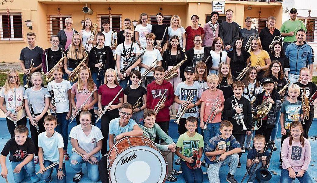 Rund 60 Teilnehmerinnen und Teilnehmer genossen in Parpan das traditionelle Musiklager. 