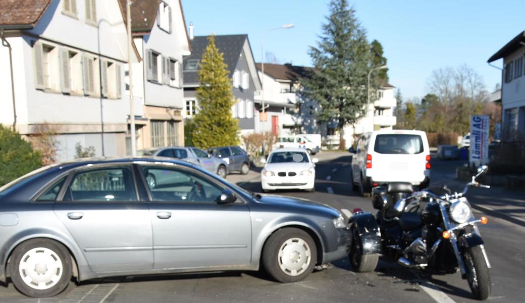 Die Autolenkerin übersah das von links kommende Trike.