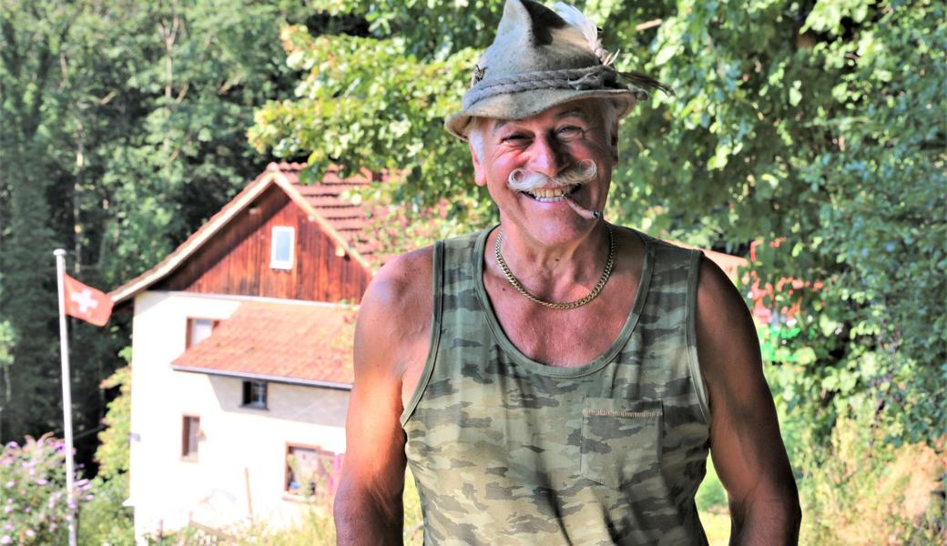 Im Klee oberhalb Husen, Berneck, ist Hans Schopfer seit 22 Jahren zu Hause. «Das hier ist mein Paradiesli», sagt er.  