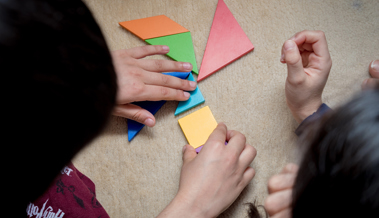 Deutsch im Fokus: Unterricht für Kinder in Asylunterkunft wird fortgeführt