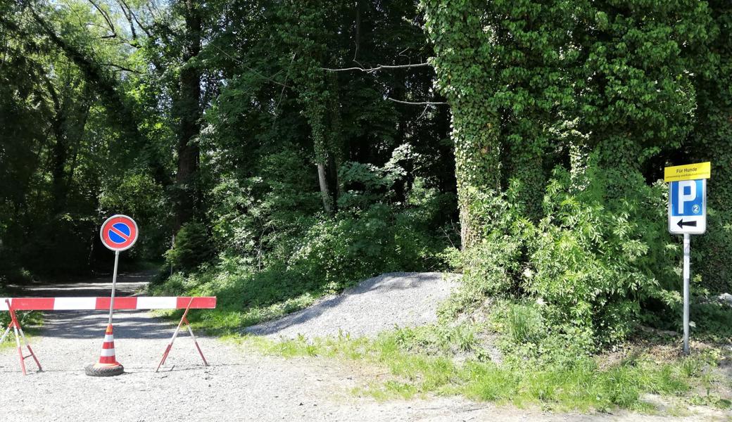 Weniger Autos im Naturschutzgebiet Eselschwanz: Der kleinere der beiden Parkplätze ist seit Anfang Mai geschlossen.