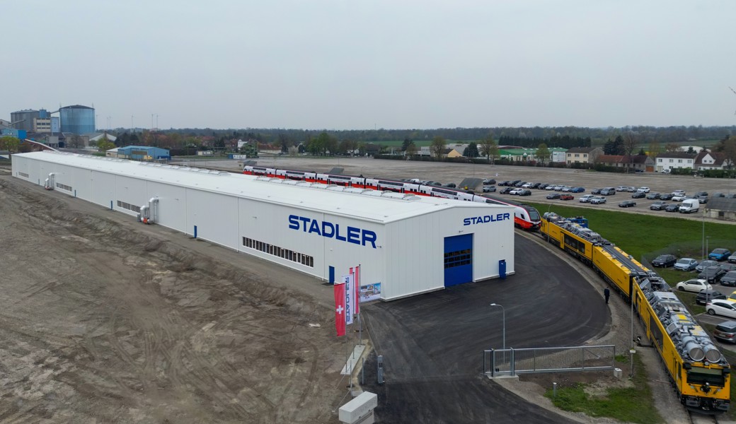 Schlüsselprojekt für Zukunft der Bahnindustrie: Stadler eröffnet neue Werkhalle in Niederösterreich