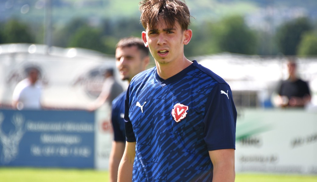 Profivertrag für den Rebsteiner Fussballer Luca Celentano