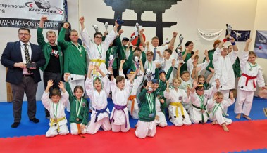 Karatekas Alisha Widmer und Vitor Madureira in Flawil gewürdigt