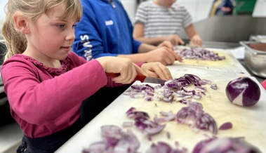 Ferienplausch einmal anders: Kinder kochen auf dem Schloss