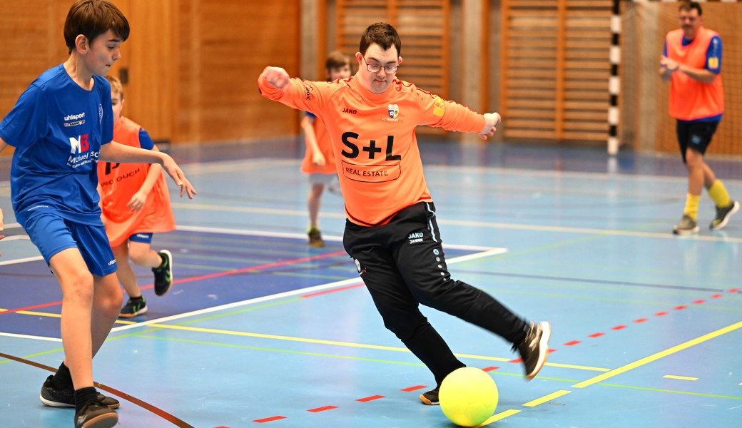 Hallenfussballturnier für Menschen mit einem Handicap in der Aegeten