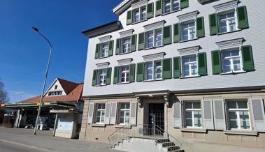 Wolfhalden ersetzt marode Fensterfront und erneuert Musikanlage in der Turnhalle