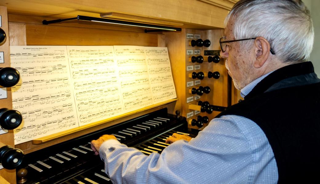 Wilfried Schnetzler zeigt in St. Margrethen die Vielfalt des Kircheninstruments Orgel.