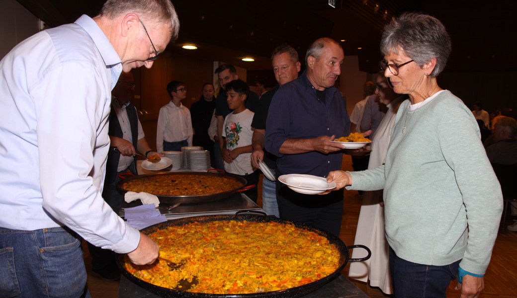 Essen, spenden und eine Auktion am Martinimahl