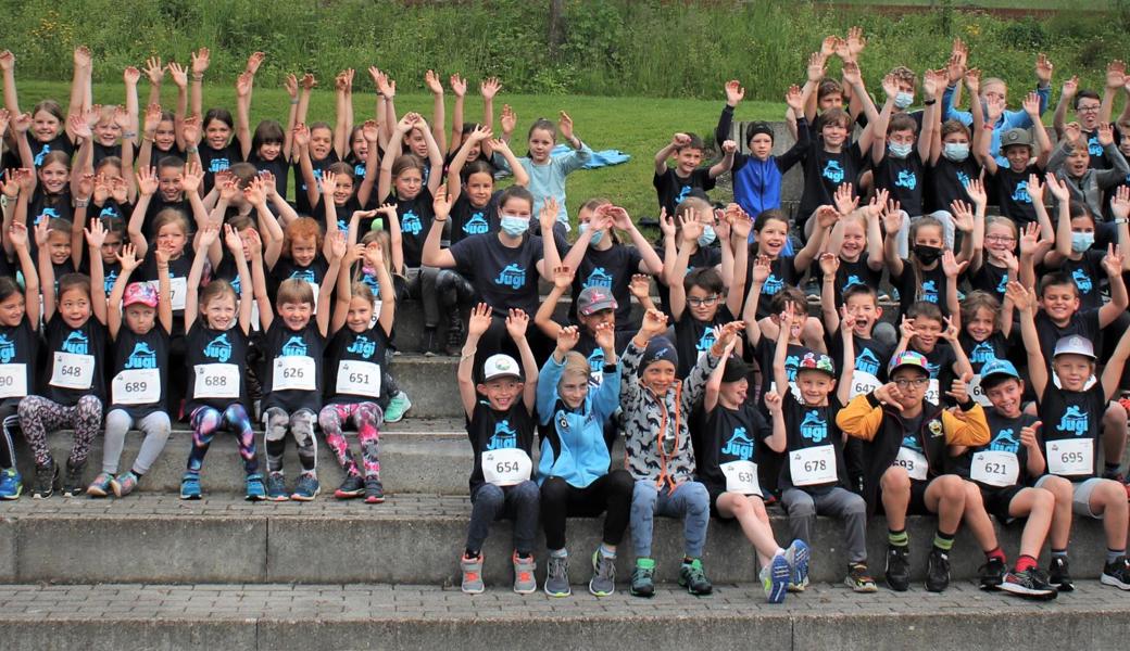 Keine Zuschauer, aber doch ein Sportfest: Die Jugendriegler des KTVA kämpften wieder um Ergebnisse.