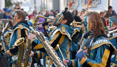 Ein närrischer Nachmittag: Thal feiert mit Maskenball, Umzug und Guggenmusik