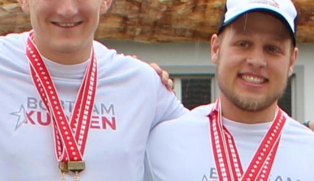 Marco Tanner (rechts) gewann mit Pilot Michael Kuonen zwei Goldmedaillen an den Schweizer Starter-Meisterschaften. 