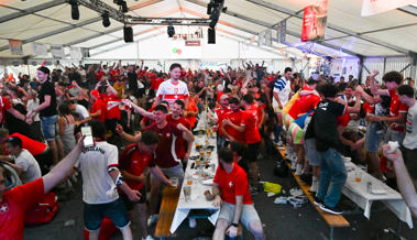 «Hopp Schwiiz» auf dem Rüthner Rheinblick – Ein Fussballfest (leider) ohne Happy End