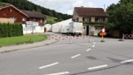Ein Zelt, zwei Feste und eine gesperrte Strasse