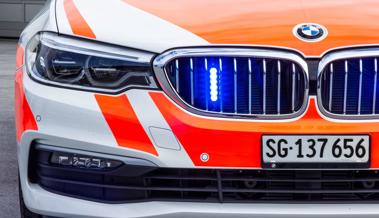 16-Jähriger flieht mit entwendetem Auto vor Polizeikontrolle – Zeugen gesucht