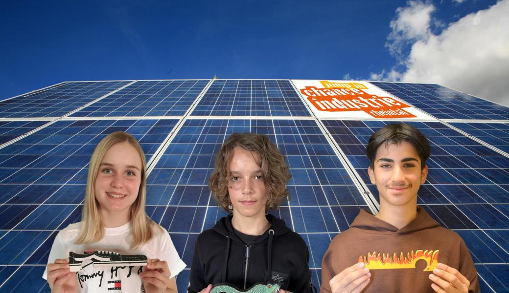 Sie haben die schönsten Solarmobil-Grundkörper im Rheintal erschaffen: Lorena Koller, Livio Breu und Ahmed Ali Nader.