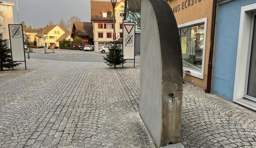 So sieht das zerstörte Stadttor im Moment aus.