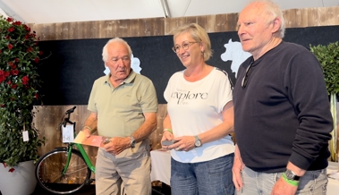 Karin Brülisauer kürt sich zur ersten Rhema-Jasskönigin Karin Brülisauer kürt sich zur ersten Rhema-Jasskönigin