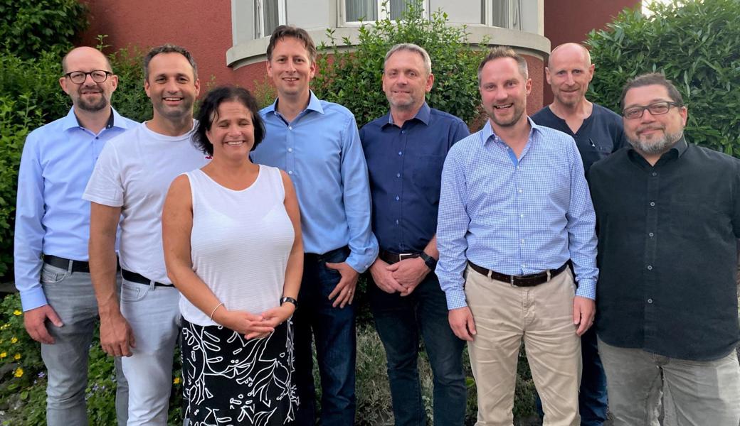 Die Kandidaten der FDP St. Margrethen (von links): Roger Trösch, Andreas Baumgartner, Simone Grüninger, Michael Graf, Peter Staub, Martin Müller, Hanspeter Künzler und Patrick Mast.