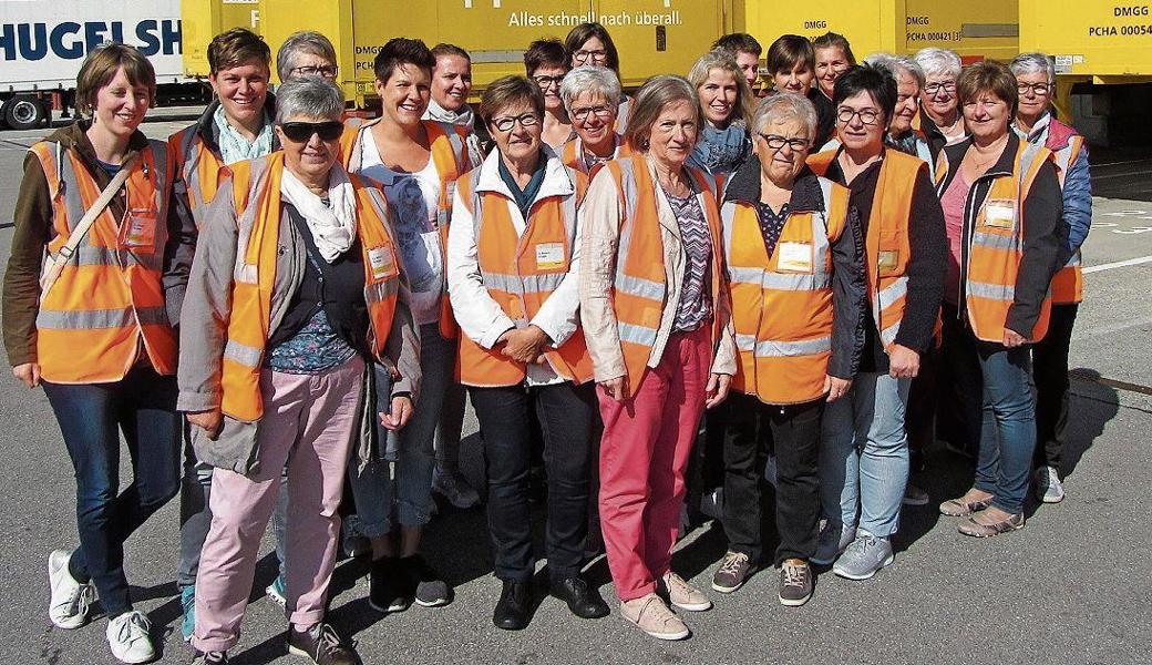 Die Landfrauen Marbach-Lüchingen besichtigten das Paketzentrum in Frauenfeld. 