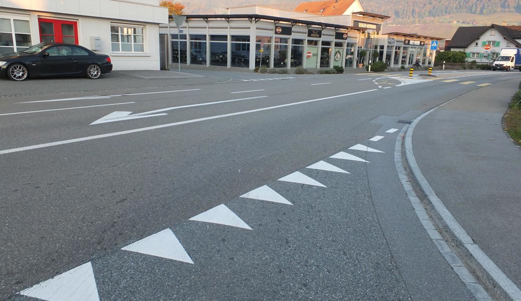 Hier geschah der Unfall, als der Rollerfahrer abbiegen wollte.