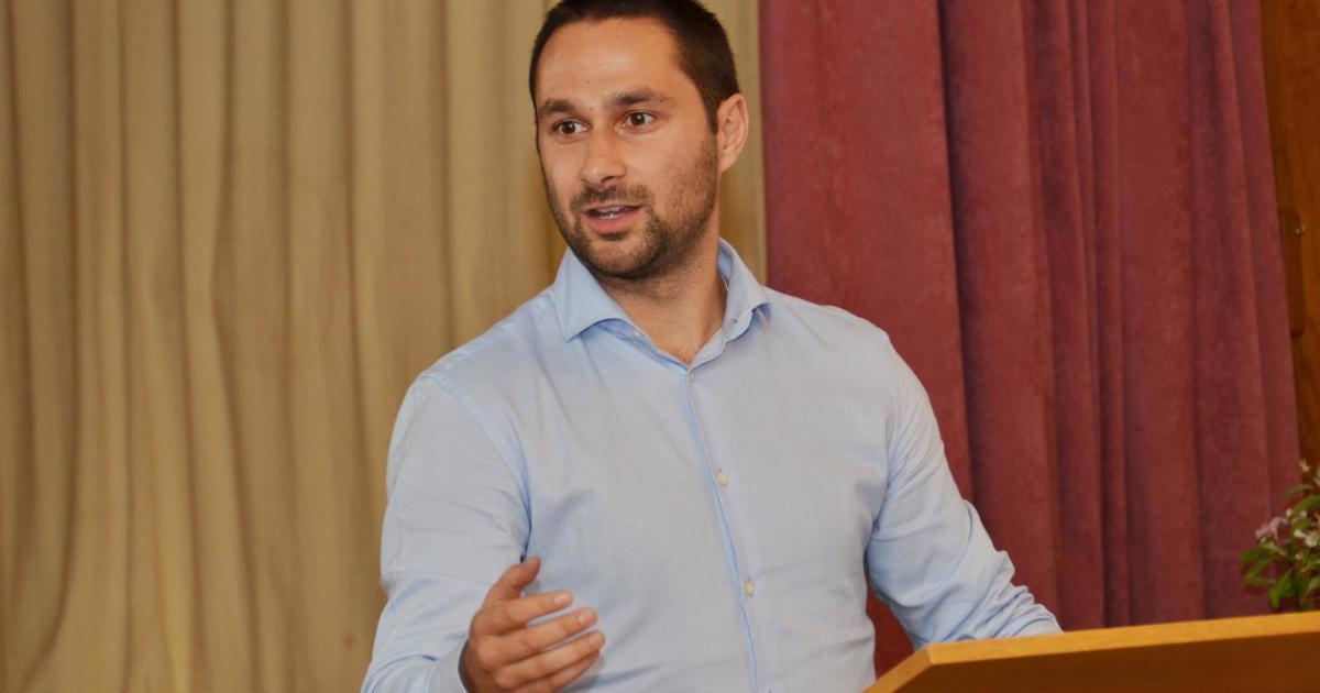 Macedo übergibt an Rohner Der Rheintaler