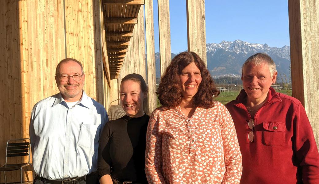 Ein Zurücktretender und drei Neugewählte (von links): Peter Hoffmann, Kathrin Gabathuler, Barbara Bühlmann und Roger Kneuss.