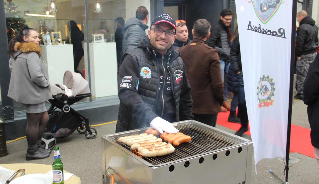 Der Vespa Club war ebenfalls mit einem Stand vor Ort.