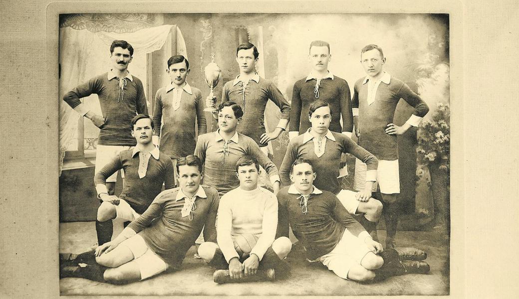 Der «Fussball-Klub Rheineck» an der rheintalischen Meisterschaft 1913/1914.  Bild: Archiv FC Rheineck
