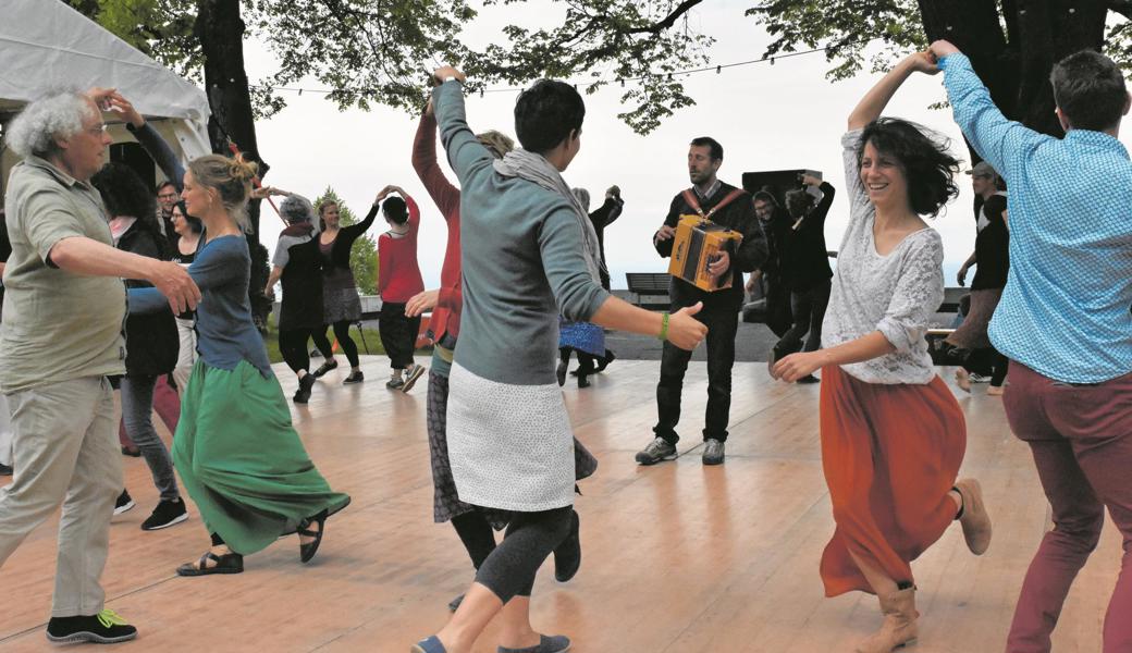 Beim Bal Folk wird im öffentlichen Raum getanzt.