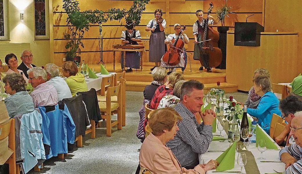 Der Kirchgemeindeabend fand in der Heerbrugger Kirche und dem anschliessenden Saal statt. 