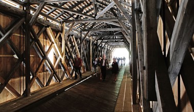 Finissage des Kunstprojekts zum 100-Jahr-Jubiläums des Zollvertrags auf der Rheinbrücke