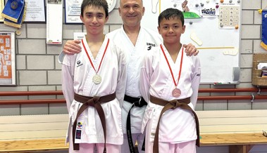 Drei Medaillen für die Karateschule Altstätten in Burgdorf