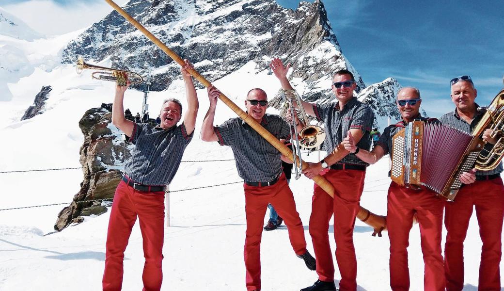 Die Rheintaler Stegreifformation Nachtfalter wird bei ihrem Auftritt in Kanada die Schweiz repräsentieren und mit ihrer Musik für Unterhaltung sorgen.