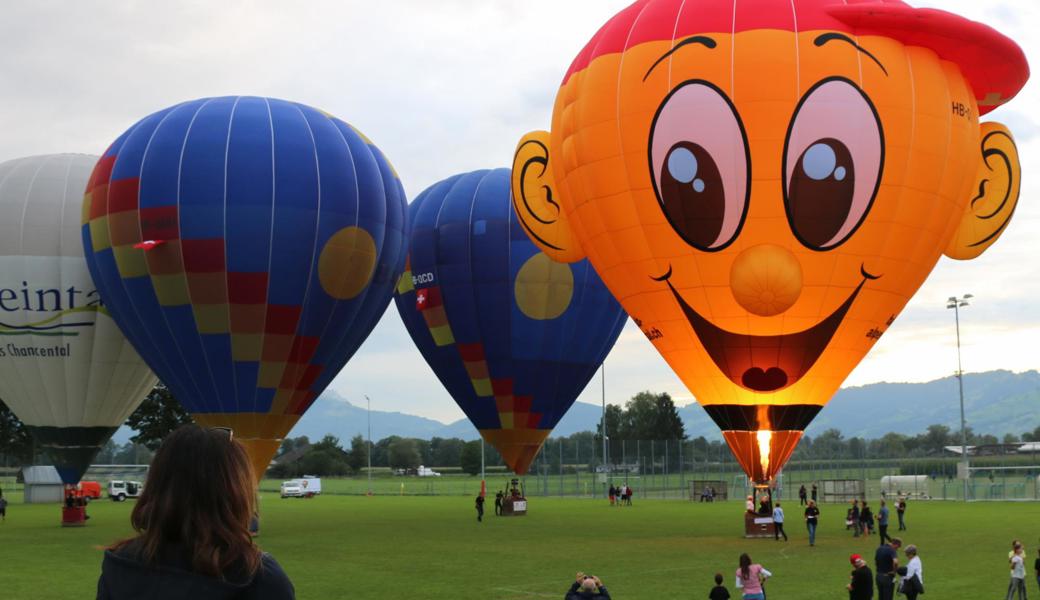 Ballonkobold «Lucky Joe» kann strahlen: Endlich darf er sich am grossen Ballonfest in seiner Heimat präsentieren.
