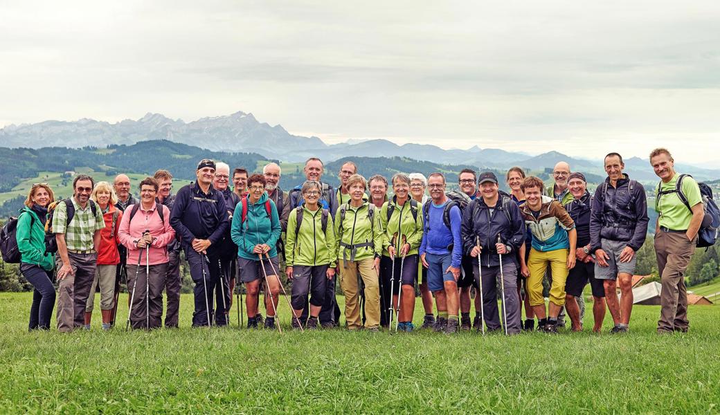 Die Teilnehmerinnen und Teilnehmer der diesjährigen 22-Stunden-Wanderung von Degersheim nach Rheineck.